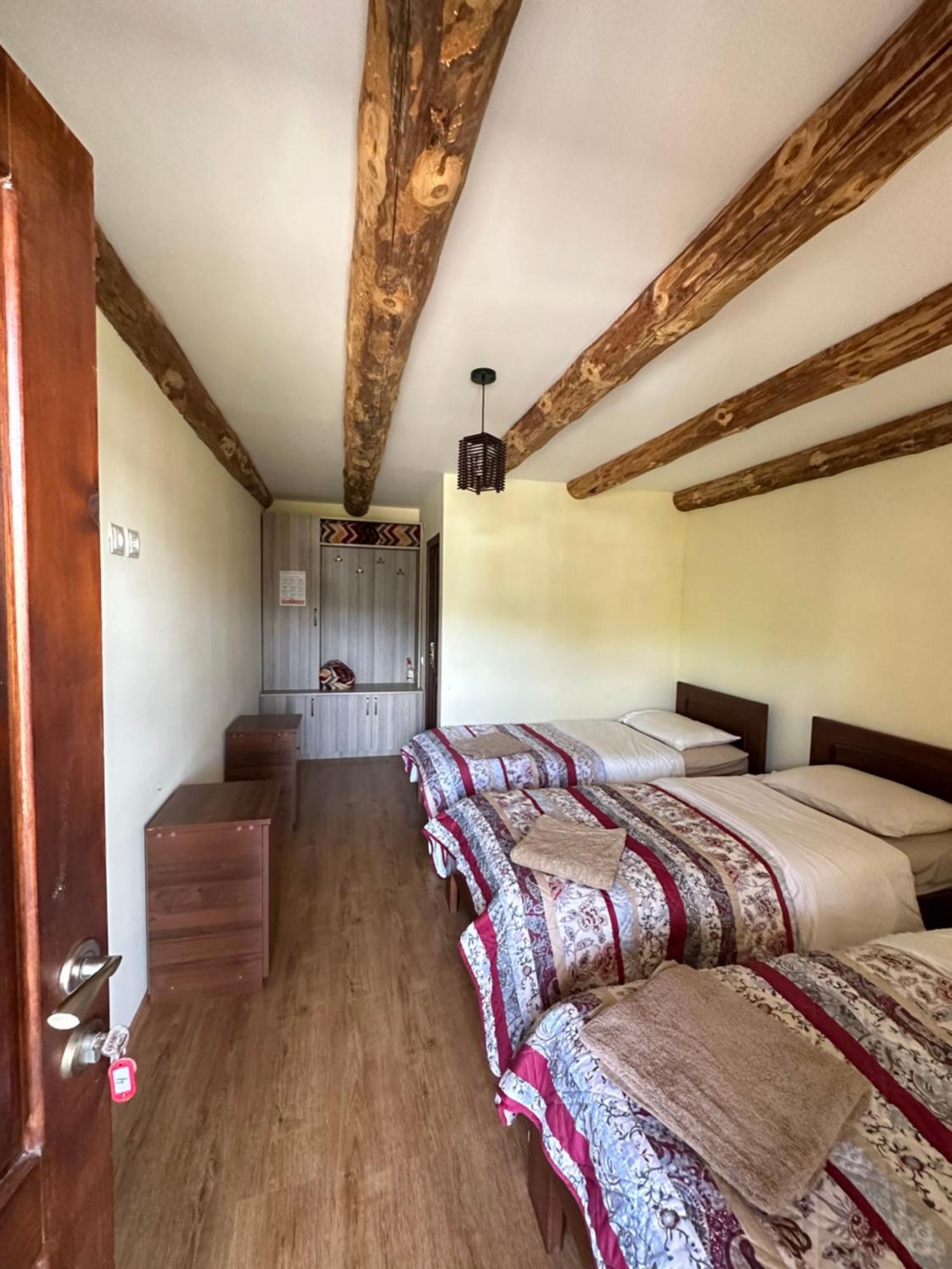 Guesthouse Lasharai Omalo Eksteriør billede